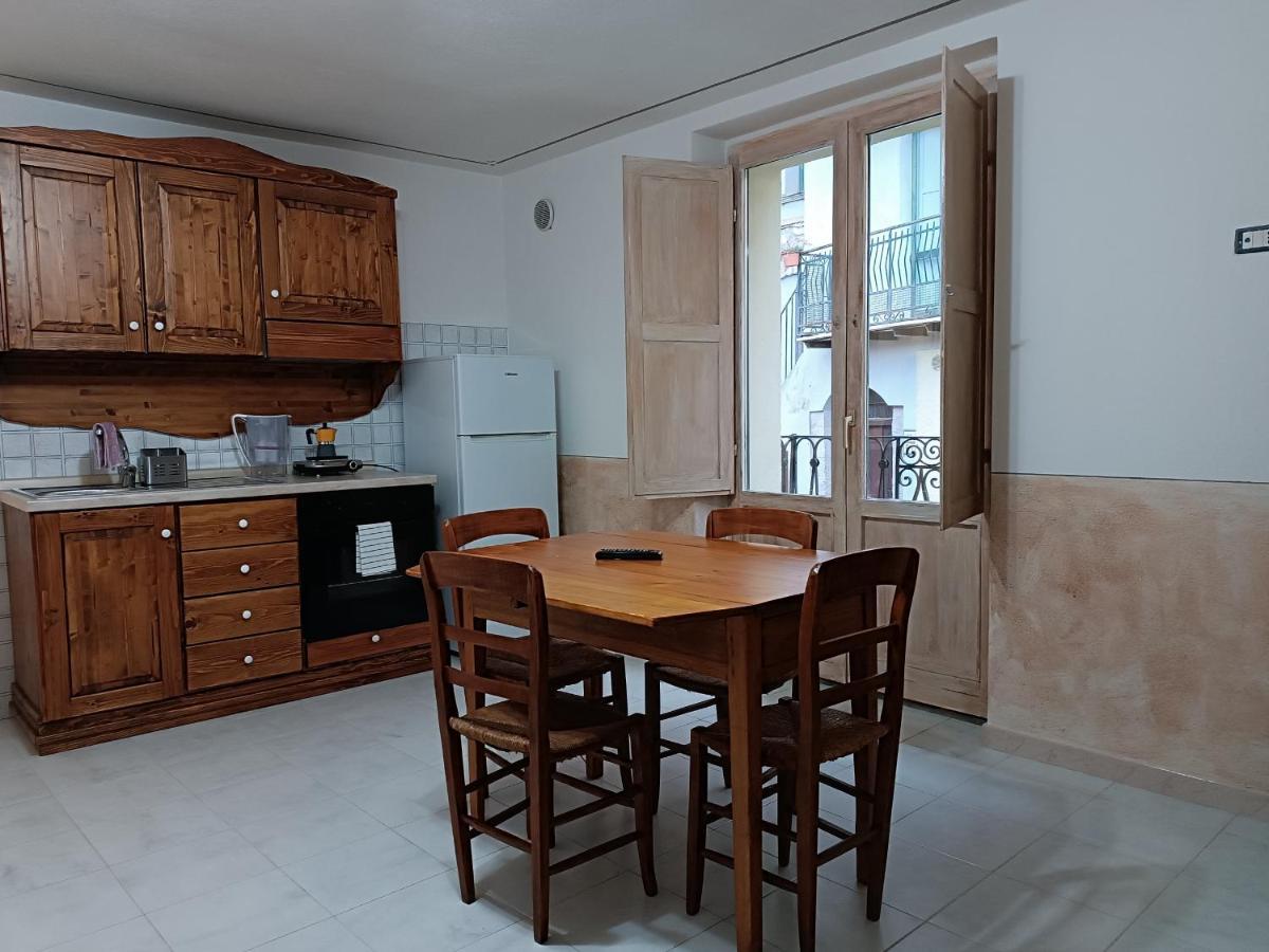 Casetta Nel Borgo Pianello Con Vista Panoramica Muro Lucano Экстерьер фото