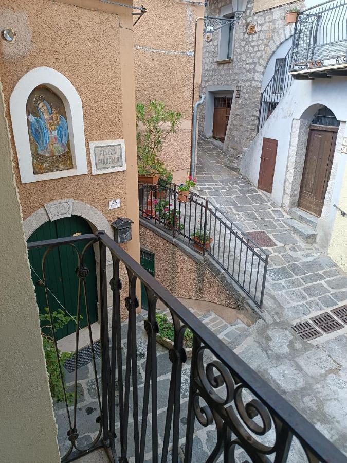 Casetta Nel Borgo Pianello Con Vista Panoramica Muro Lucano Экстерьер фото